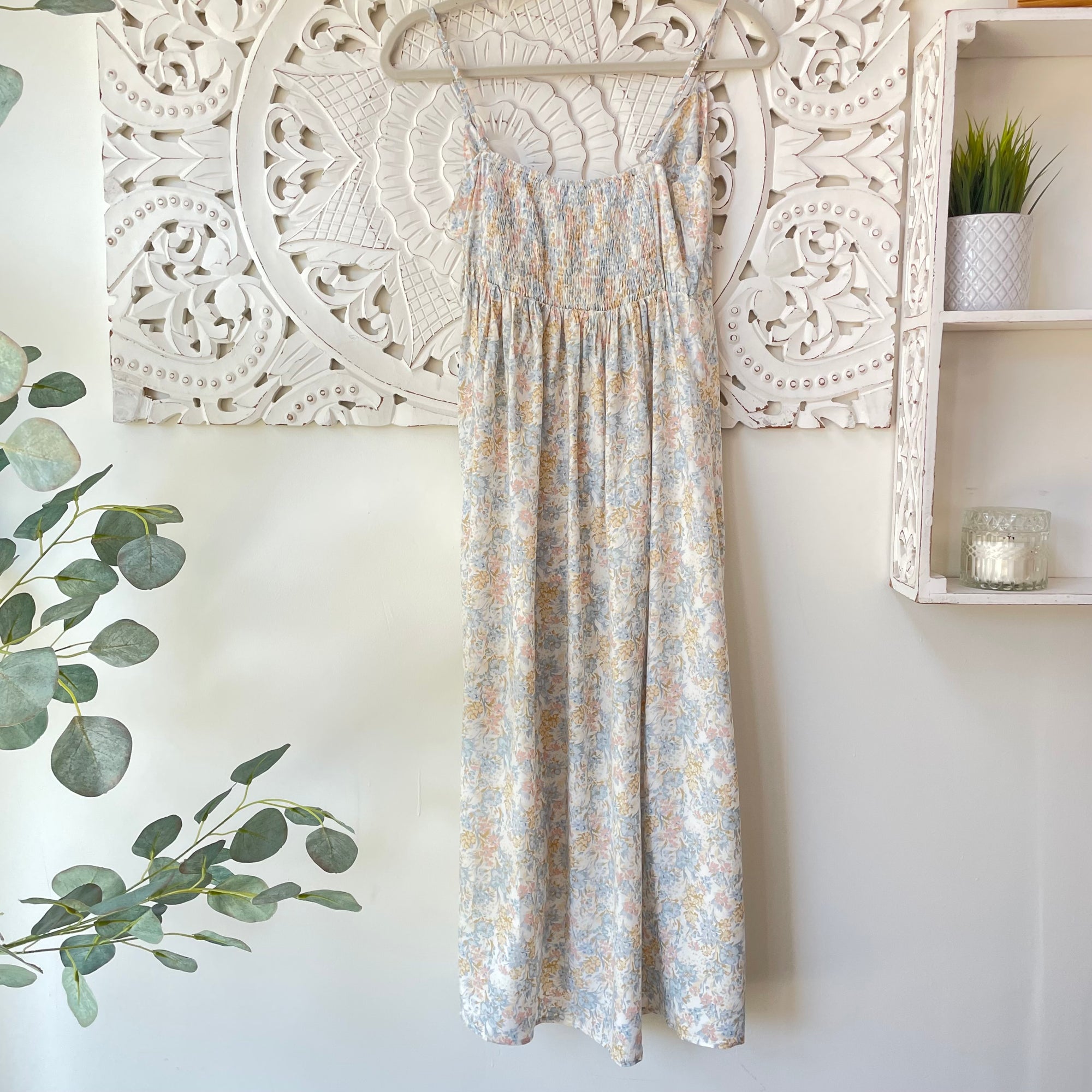 pastel floral midi dress Cream White Casual Midi Dress with Floral Print Cream White Floral / XSmall