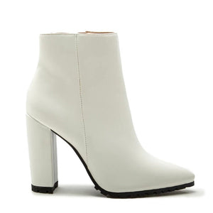 Signal 125 White Boots - Dainty Hooligan