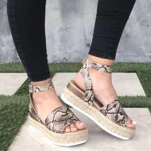 Bandi Snakeskin Platform Sandals - Dainty Hooligan