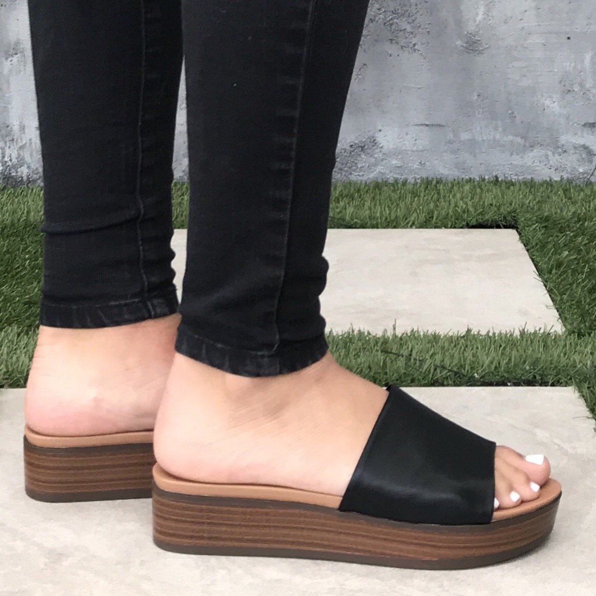 Teagan Faux Leather Platform Sandals In Black - Dainty Hooligan