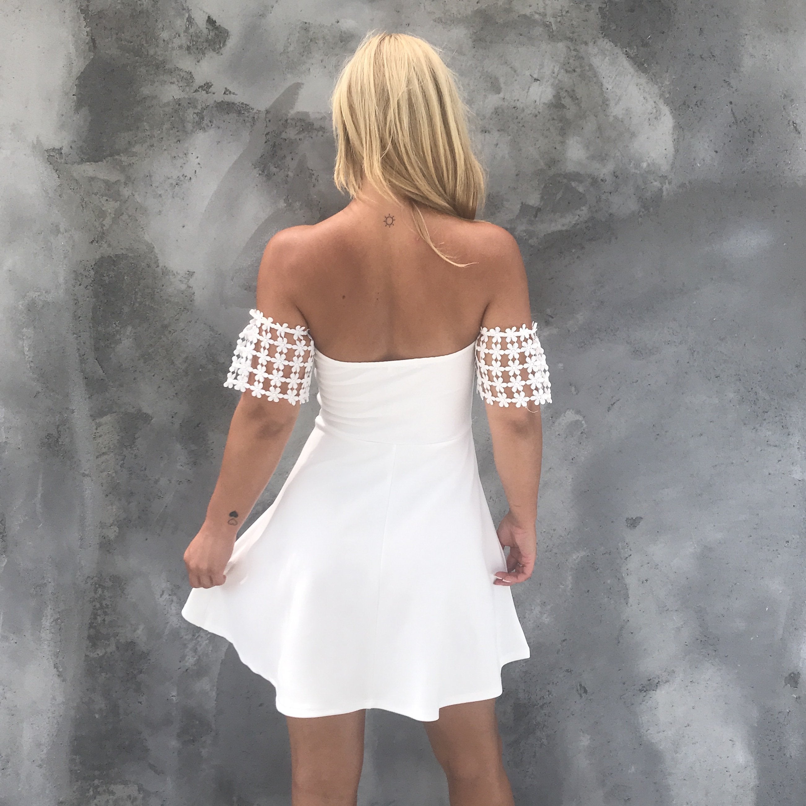 Sweet Daisy White Skater Dress - Dainty Hooligan