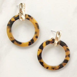 Glam Getaway Tortoise Acrylic Hoop Earrings - Dainty Hooligan