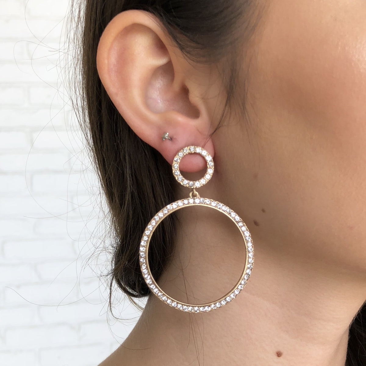 Circle Of Diamond Earrings - Dainty Hooligan