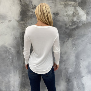 Layla Basic White Long Sleeve Top - Dainty Hooligan